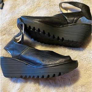Fly London YALA Perforated wedge sandals Black Leather wedge size 9-9.5/ 40W